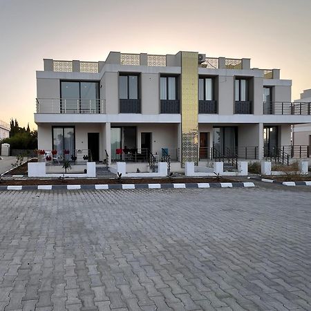 Palmiye Apartment Kyrenia  Eksteriør billede